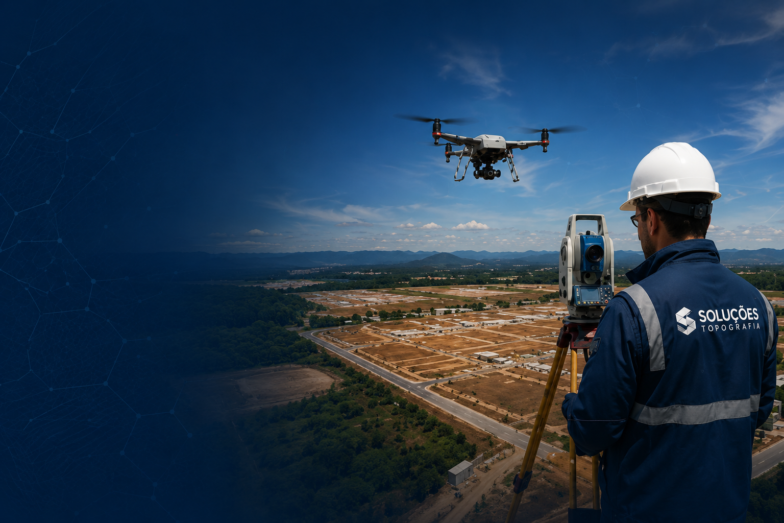 Especialista em topografia acompanhando drone e equipamento de medição em grande área de loteamento