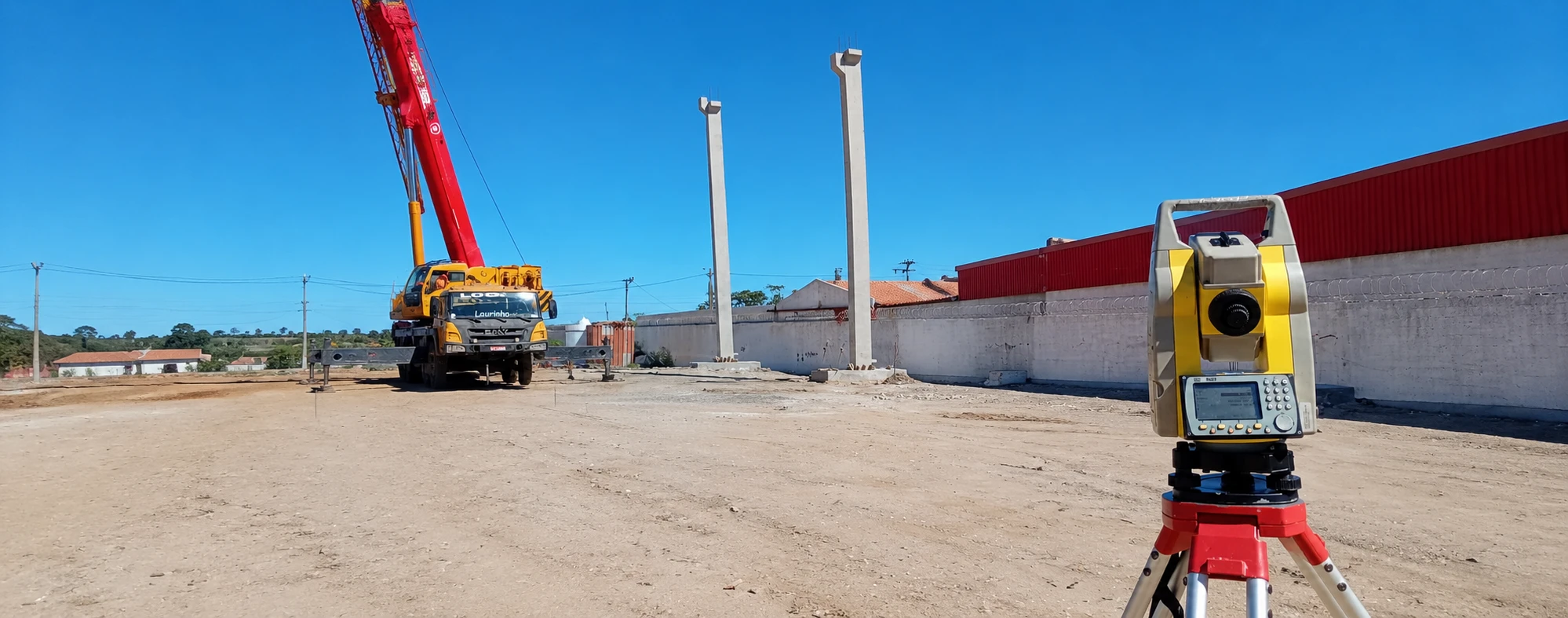 Planta industrial com modelo 3D em nuvem de pontos
